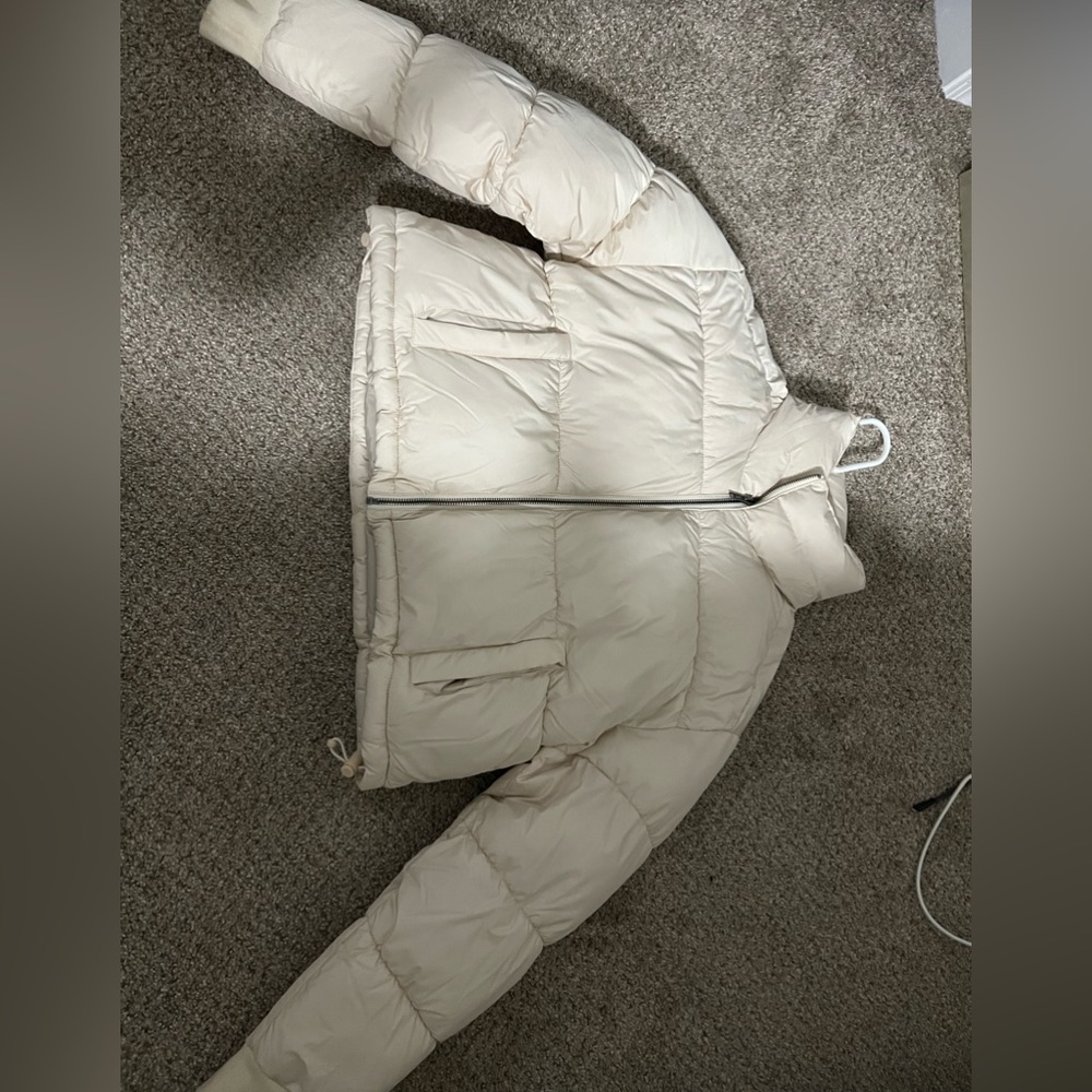 Hollister puffer jacket